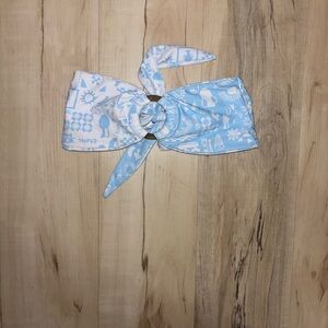 Kulani Kinis Bandeua Top white and blue